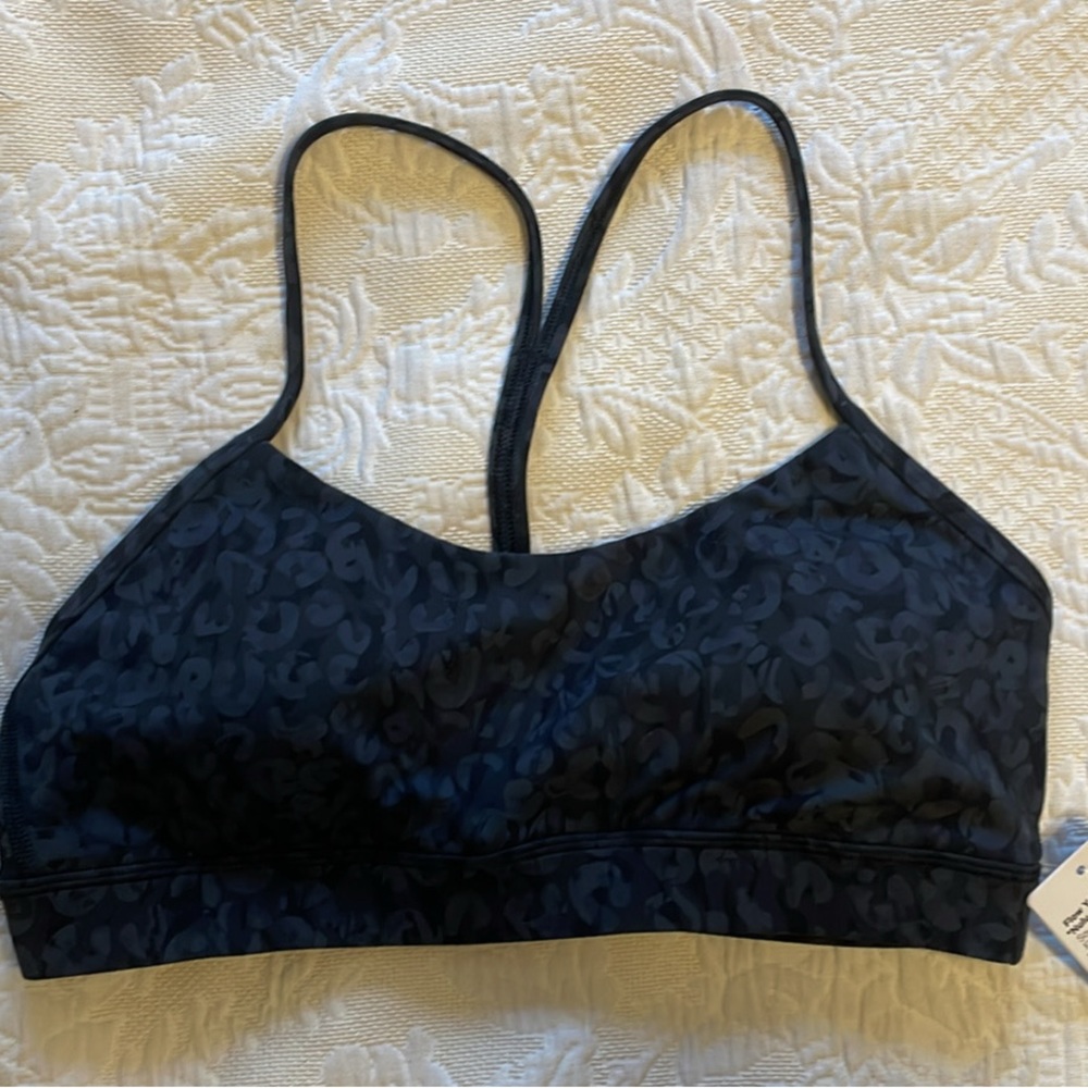 ⭐️Lululemon Flow Y Bra - Sz 10 NWT ⭐️